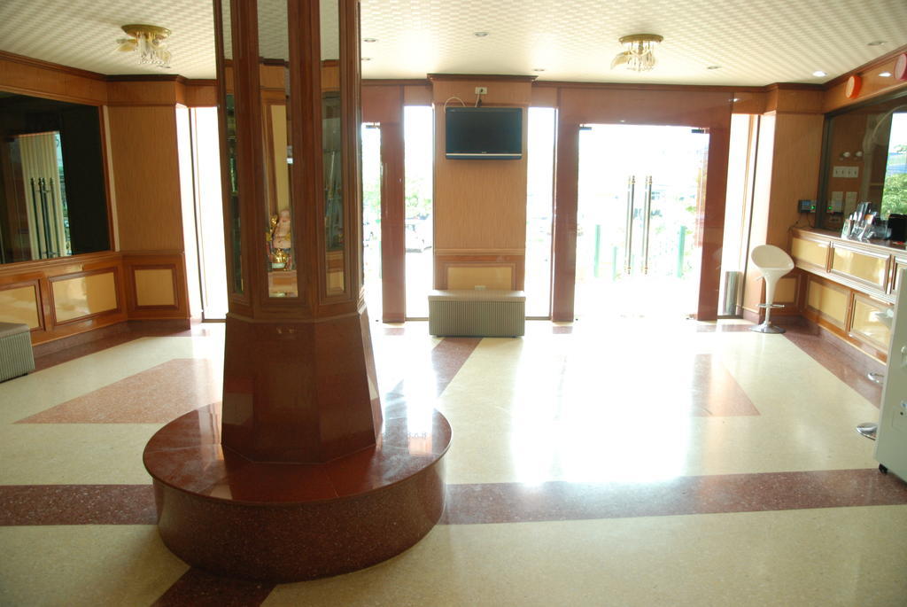 Rose Garden Hotel Αγιουτάγια Εξωτερικό φωτογραφία